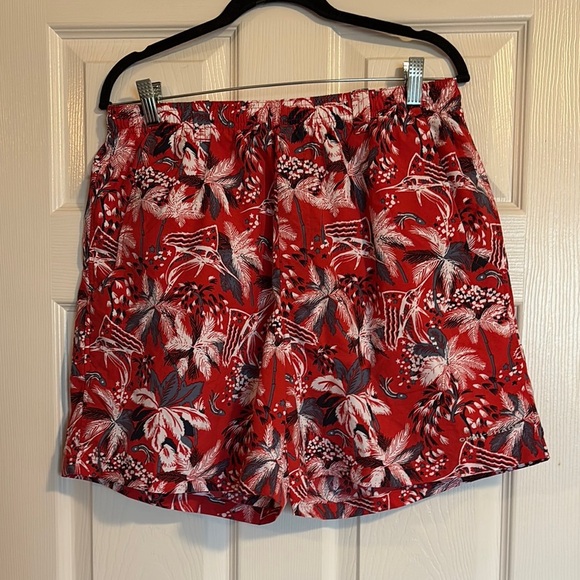 Columbia PFG men’s red lined 6” inseam athletic shorts size medium - Picture 1 of 11